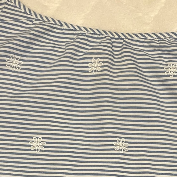 Women's Tank Top - slightly used great shape! Perfect for vacation Size Medium - Picture 5 of 10